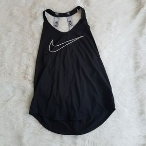 Black Nike tanktop